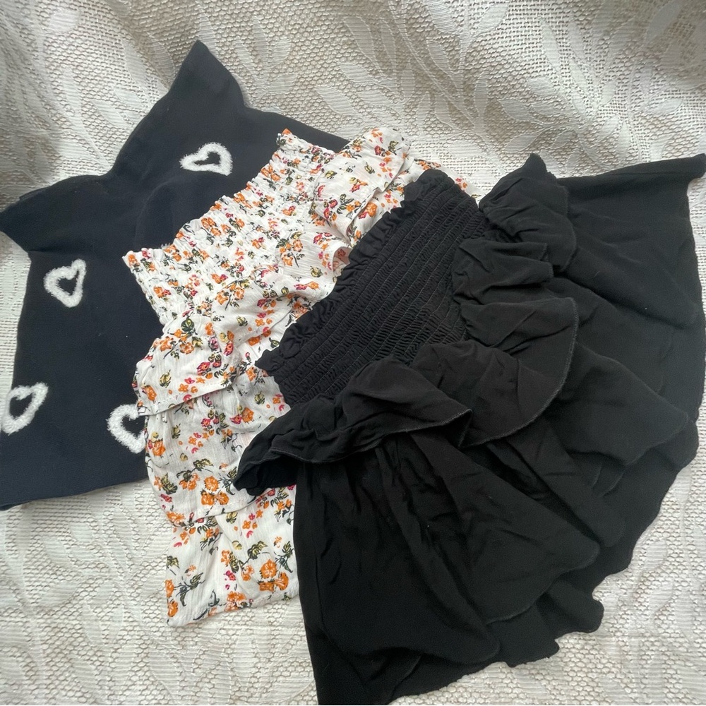 Girls 3 skirt bundle size small 6-7